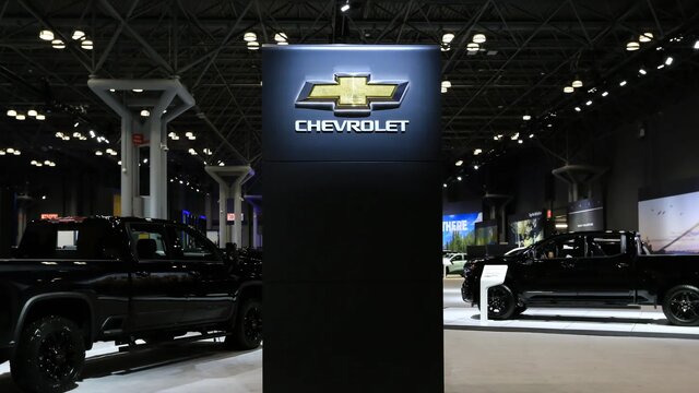 خودروساز برقی شماره دو جهان هستیم