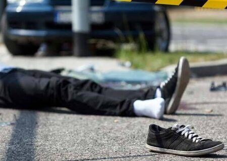 تصادف خودروی سواری با عابران در هیرمند سه کشته برجای گذاشت