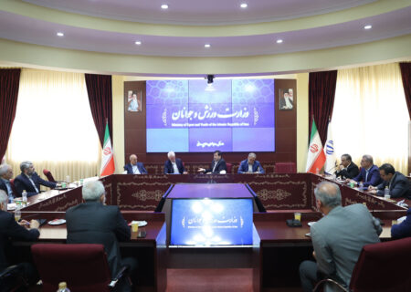 چراغ سبز به ریخت و پاش باشگاه‌ها از جیب مردم!