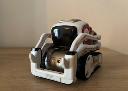 بازی کردن با ربات‌ها باعث می‌شود بیشتر شبیه به انسان باشند