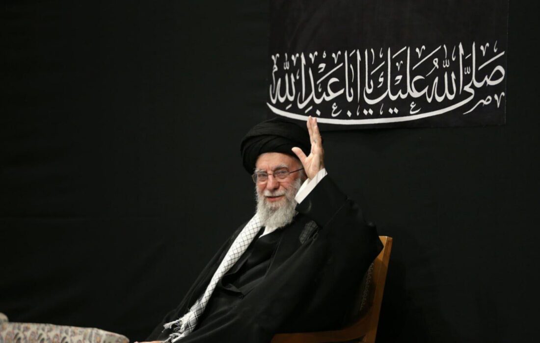 زاکانی: حسینیه امام خمینی (ره) در شب عاشورا یکی از تاریخیترین ساعات خود را تجربه کرد