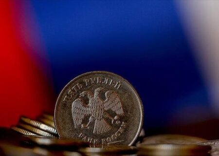 روبل رکورد بی‌سابقه ثبت کرد