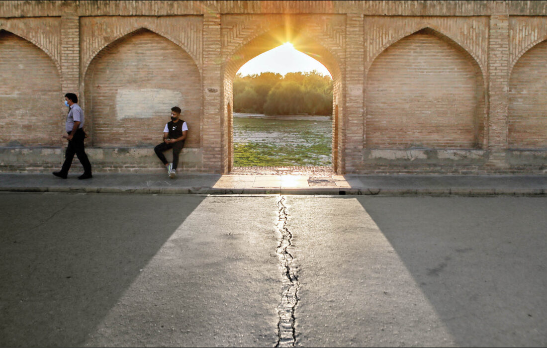 سوگواران خاموشِ زاینده‌رود