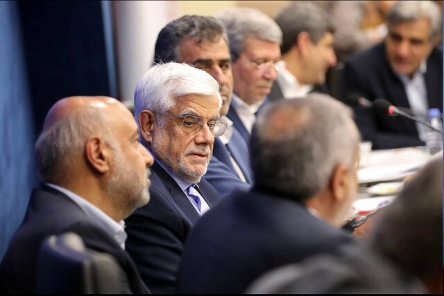 عارف: نباید سالمندان برای تأمین حداقل‌های مورد نیاز خود با بحران روبرو شوند