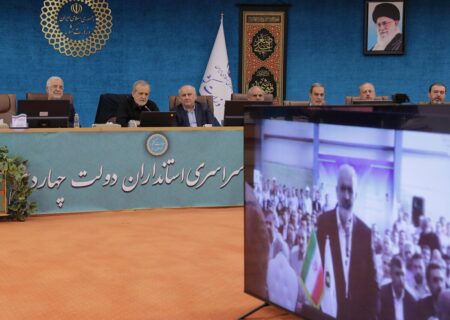 رئیس جمهور: تفویض اختیار به استانداران را رها نمی‌کنیم/ هشدار جدی در مورد وضعیت ذخایر آب کشور