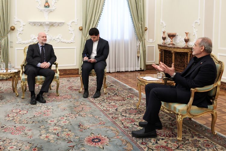 رئیسجمهور: توسعه روابط با کشورها در چارچوب تأمین منافع مشترک از اصول اساسی ایران است