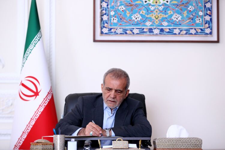 حمایت ویژه از مادران باردار با کارت امید مادر از ابتدای سال ۱۴۰۵