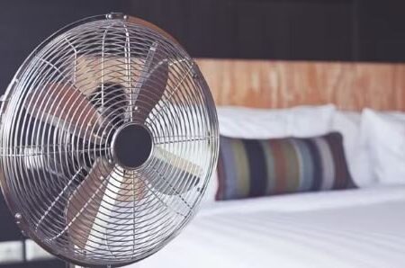 در گرما از پنکه استفاده نکنید!