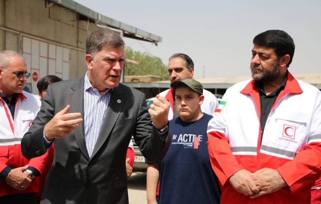 نماینده صلیب سرخ در ایران: امدادگران باید از تهدید و آسیب در امان باشند