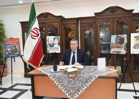 دفتر یادبود شهدای اقتدار ایران در سفارت کشورمان در کویت گشایش یافت