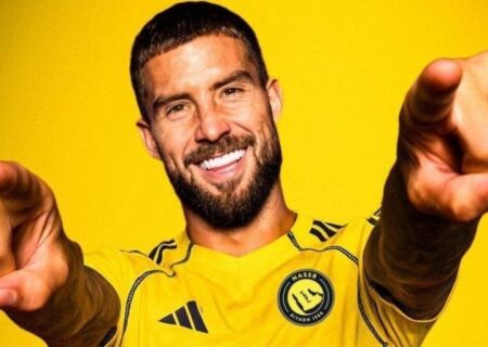 مارتینز هم تیمی رونالدو شد