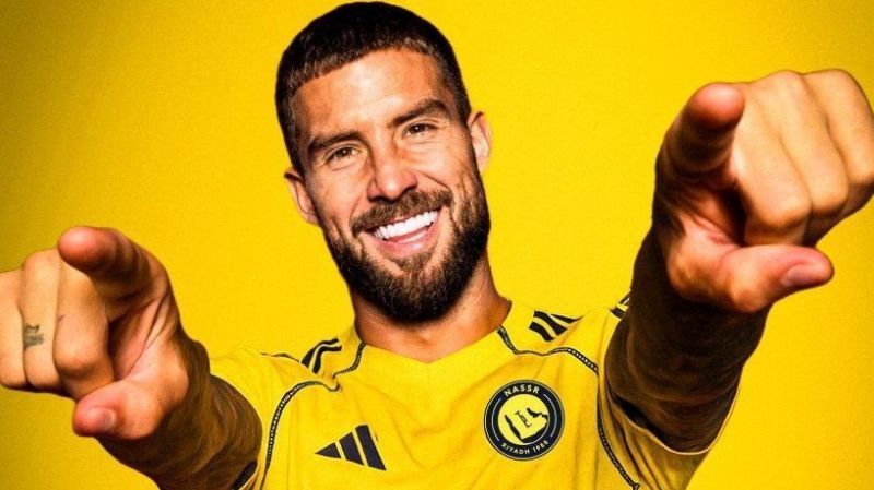 مارتینز هم تیمی رونالدو شد