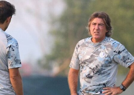 چرا ساپینتو با کاروان استقلال به ایران بازنگشت؟