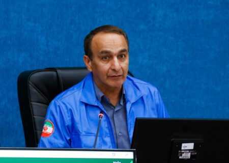 شیشه‌فروش: آتش‌سوزی مراتع گشنیزجان چادگان پس از ۲ ساعت مهار شد