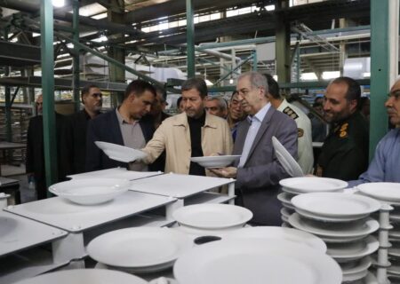 چینی زرین، نماد صنعت در تراز جهانی و افتخار نصف جهان