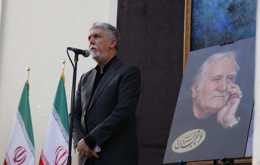 صالحی: استاد فرشچیان خالق آثار قدسی با تلفیق حکمت ایرانی و اسلامی بود