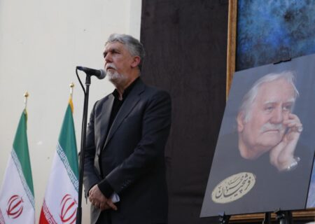 صالحی: استاد فرشچیان خالق آثار قدسی با تلفیق حکمت ایرانی و اسلامی بود