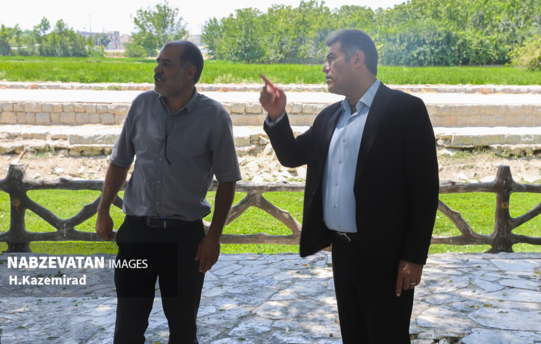 پارک ساحلی سده لنجان روشن شد