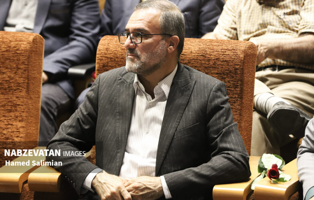 آفت اطلاع‌رسانی، دوگانگی و چندصدایی است