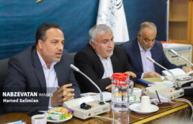 نشست بررسی مصوبات سفر معاون وزیر نیرو به شهرستان لنجان