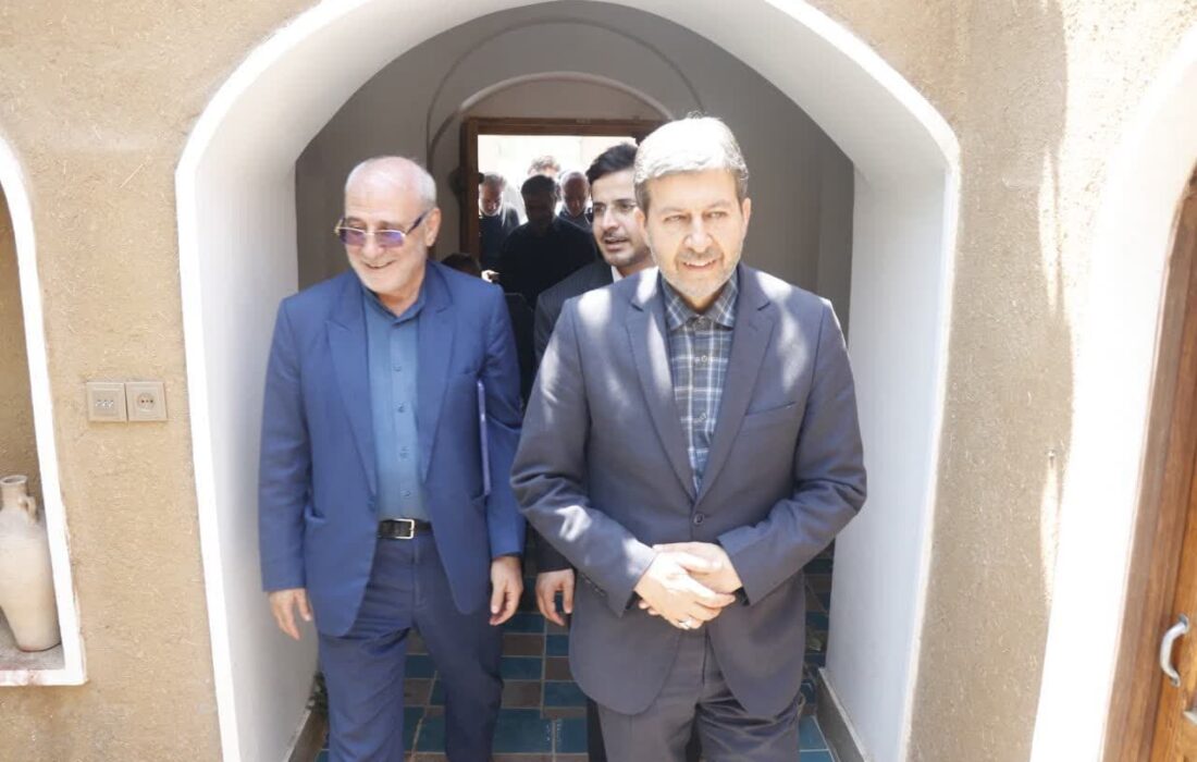 نخستین بوم‌گردی “عمارت دیوان” در با حضور استاندار افتتاح شد