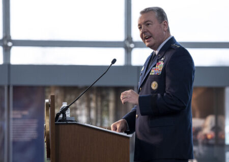 سی‌ان‌ان، میدان جدل بر سر اخراج ژنرال آمریکایی و موضوع هسته‌ای ایران