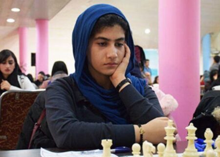 آناهیتا زاهدی‌فر قهرمان شطرنج بانوان کشور شد