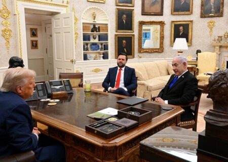 ادعای ترامپ پس از قتل عام ۶۰ هزار فلسطینی: می‌خواهیم به مردم غزه کمک کنیم