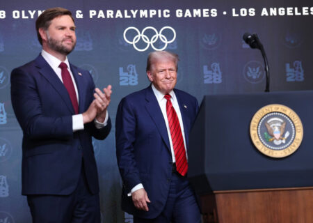 مانع وقوع جنگ‌ها در خاورمیانه شده‌ایم