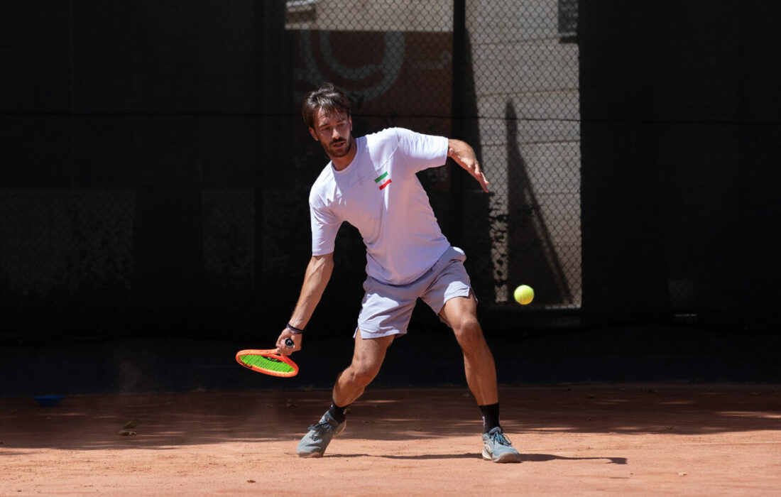 یزدانی به نیمه نهایی رقابتهای تنیس صربستان صعود مرد