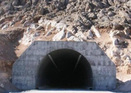 تونل رخ در مسیر شهرکرد به سمت زرین شهر به صورت یک طرفه بازگشایی شد