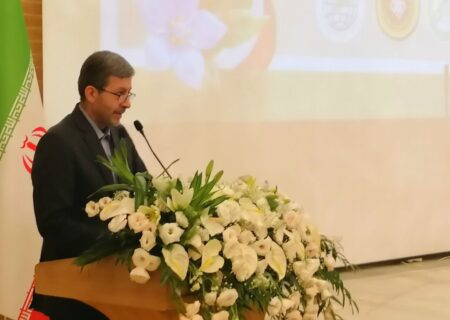 استاندار اصفهان:افتتاح پروژه‌های بزرگ زیرساختی؛ نماد عزم ملی برای توسعه و عدالت در استان است