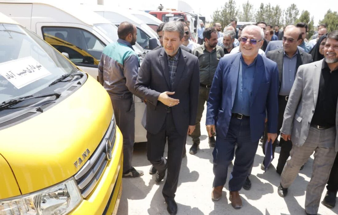 افتتاح ناوگان جدید ماشین‌آلات شهرداری‌ها و دهیاری‌های شهرستان برخوار