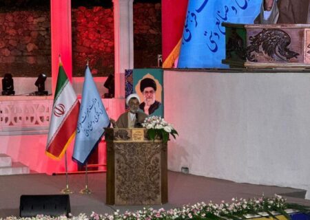 ایران سرشار از هویت تاریخی و حکمت‌های متعالی است