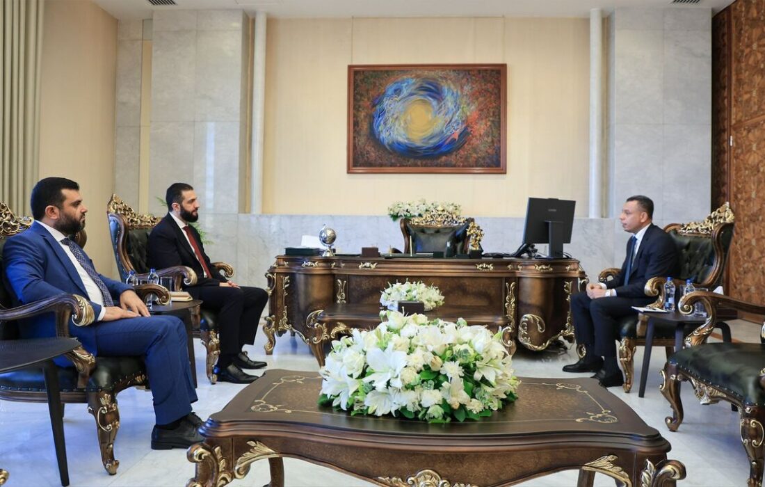 دیدار رئیس‌جمهور موقت سوریه و رئیس دستگاه اطلاعاتی عراق در دمشق