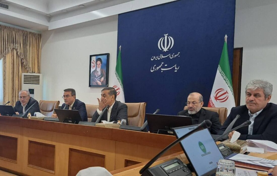 نخستین نشست کارگروه نظام پرداخت حقوق کارکنان دولت مبتنی بر عملکرد تشکیل شد