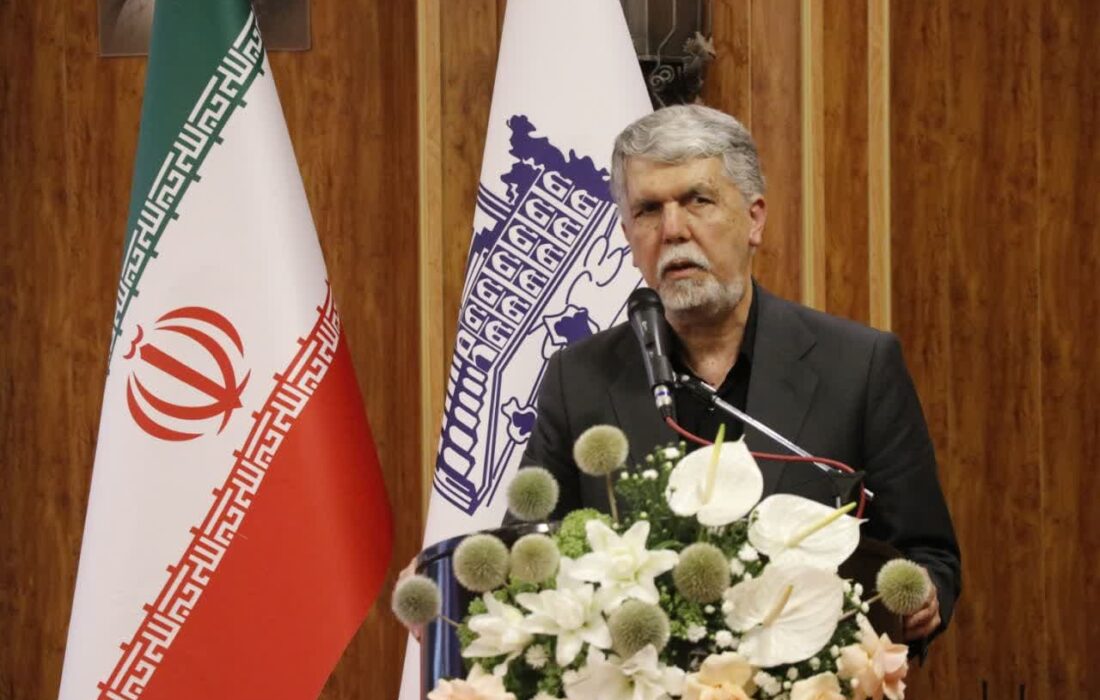 صالحی: هنر استاد فرشچیان بازتاب هویت ایرانی،سلامی است