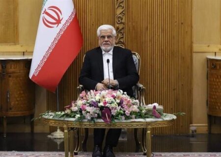 عارف: ایران در بخش ترانزیت از موقعیت استثنایی برخوردار است