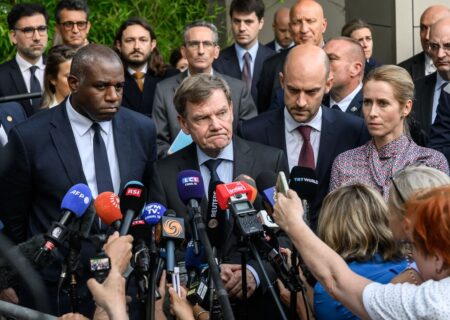 اعلام آمادگی فرانسه، آلمان و بریتانیا برای بازگرداندن تحریم‌ها علیه ایران