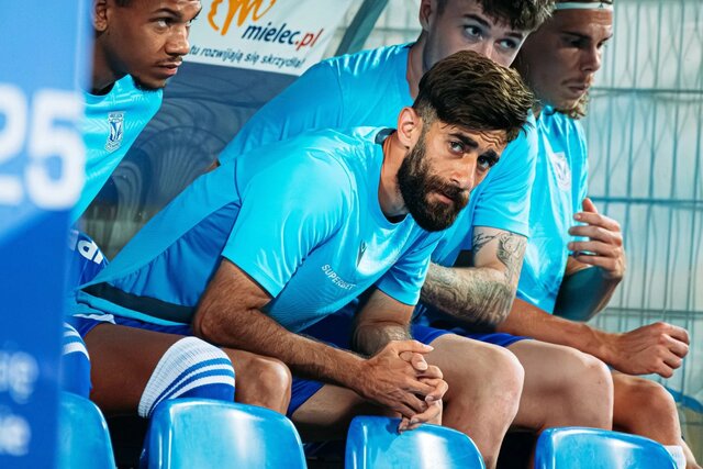 قلیزاده ۲ ماه از میادین دور میماند