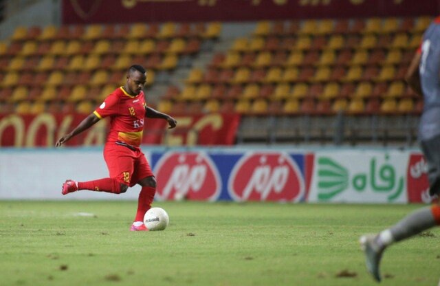 حضور هافبک پیشین استقلال در ذوبآهن منتفی شد