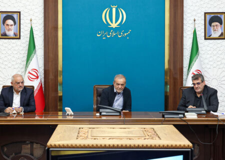 پزشکیان بر فوریت اصلاح جدی رفتار مدیران دولتی در مورد مصرف انرژی دستگاه‌ها تأکید کرد