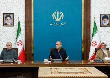 پزشکیان: الگوی مدیریت محله محور کلید حل مسایل امنیتی، اشتغال، آموزشی و فرهنگی است