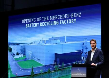 انتقاد مرسدس بنز از ممنوعیت خودروهای بنزینی