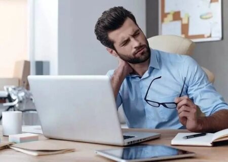 دردهای گردن و کمر در کمین افراد پشت‌میزنشین و مشاغل سنگین