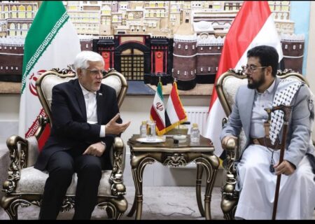 ادای احترام معاون اول رئیس جمهور به شهدای کابینه یمن