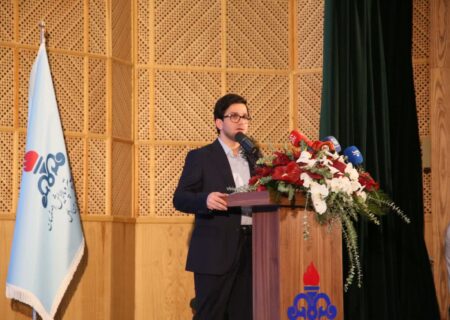 انتقال آب دریا به اصفهان نشان‌دهنده درایت استاندار اصفهان در اولویت‌بندی مسائل است