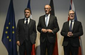 اجرای مکانیسم ماشه بطور رسمی آغاز شد/تروئیکای اروپایی: دیپلماسی پایان نیافته است