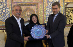 درگذشت استاد فرشچیان؛ وداعی به سبک خود استاد، یگانه و بینظیر بود