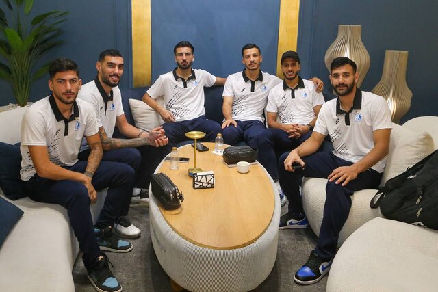 تیم فوتبال استقلال راهی کیش شد